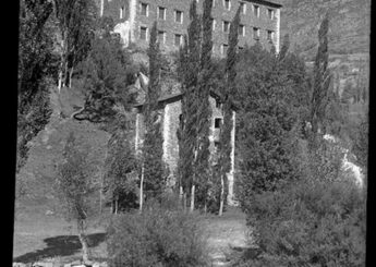 Edifici de la Tabacalera Andorrana al roc de les Anelletes d'Andorra la Vella. FGP-0390 (ANA)
